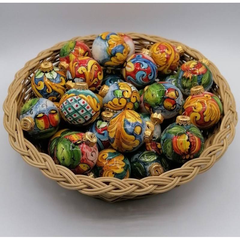 Kerstballen in goede keramiek van Caltagirone, diameter 6,5 cm, verschillende versieringen - 