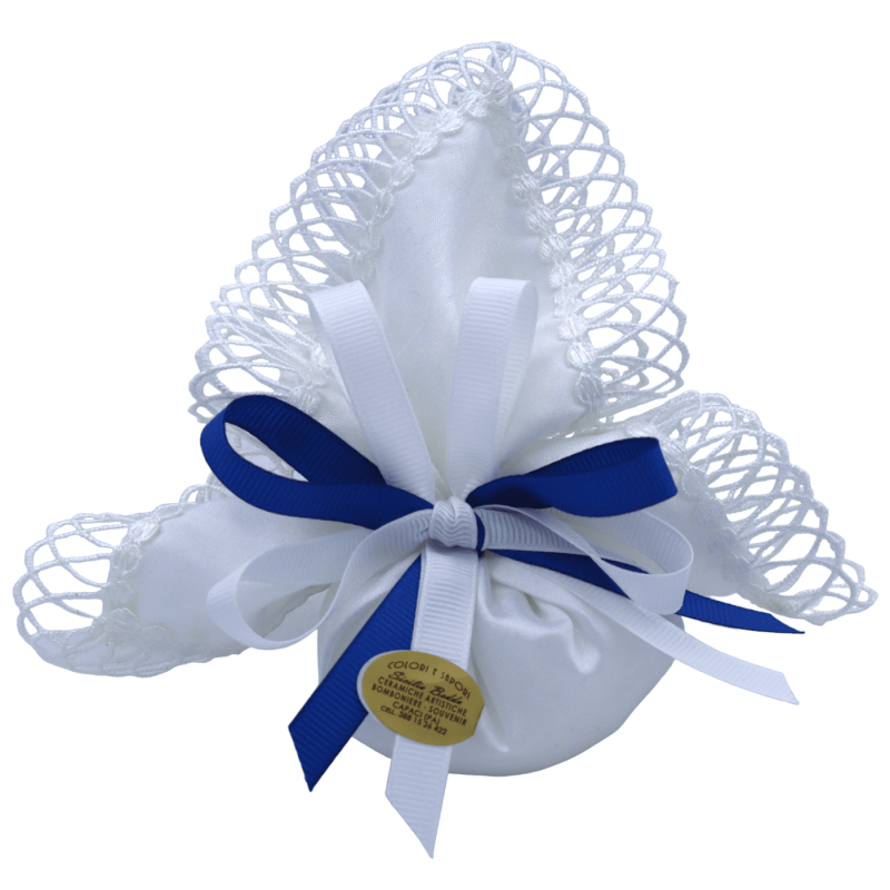 White Taffeta handkerchief pointy bag with LACE and double satin ribbons - 5 sugared almonds inside - Size: 24 x 24 cm -