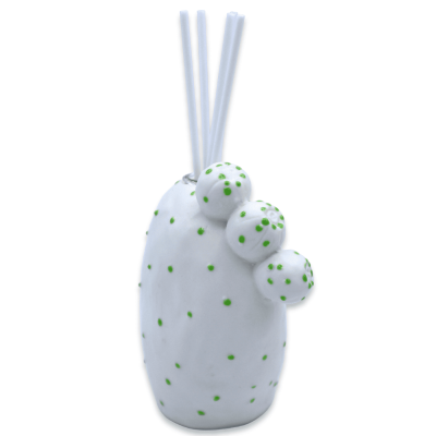 Pelle porte essence de parfumeur figue de barbarie en céramique fine, fond blanc, h 12 x l 9 cm environ. Mod DEN - 