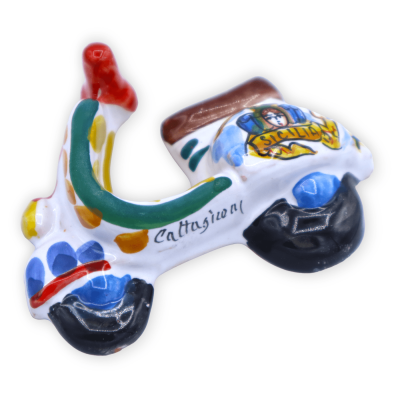 Magnet in keramische Caltagirone in de vorm van een Vespa voertuig, Colours Assorted - 8 cm approx - 
