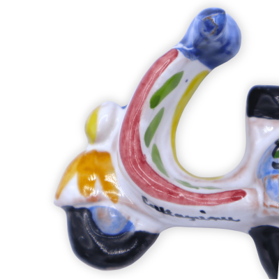 Magnet in keramische Caltagirone in de vorm van een Vespa voertuig, Colours Assorted - 8 cm approx - 