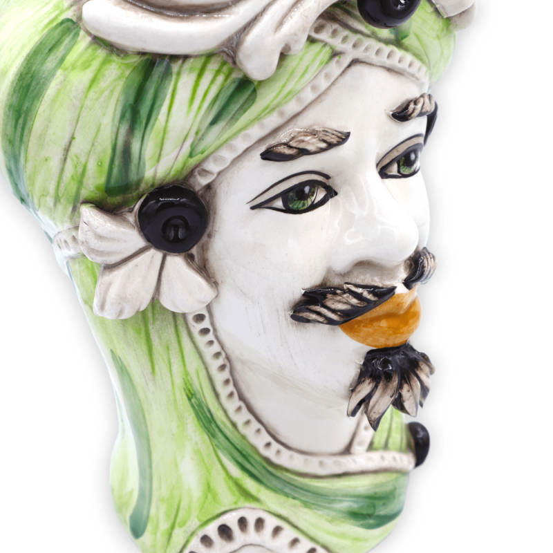 Caltagirone Moors hoofd met fries en tulband, groene achtergrond, h 28 cm ca. RP-mod - 