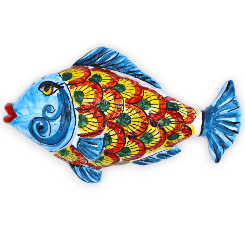 Peixe de parede em cerâmica Caltagirone C 34 x h 18 cm aprox. decorado com motivo de cauda de pavão sobre fundo azul - 