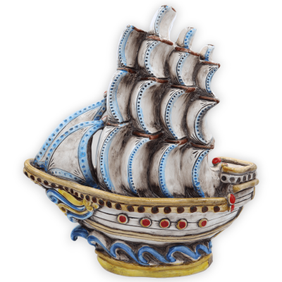 Caltagirone-Keramik-Segelschiff mit Reliefverzierungen – ca. H 36 x B 33 cm. RP-Mod - 