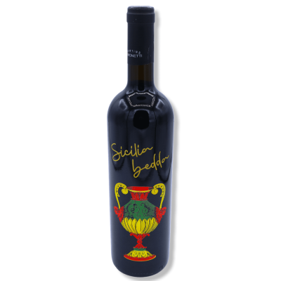 Vinho Syrah ou Nero d'Avola 750 ml, em garrafa de colecionador esculpida e decorada à mão, coleção Sicilian Aces (1 un) 