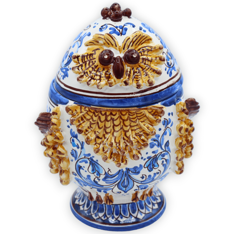 Eulen-Schmuckkästchen-Ei aus Caltagirone-Keramik, Dekoration aus dem 17. Jahrhundert auf blauem Grund, ca. H 20 cm. CAN-