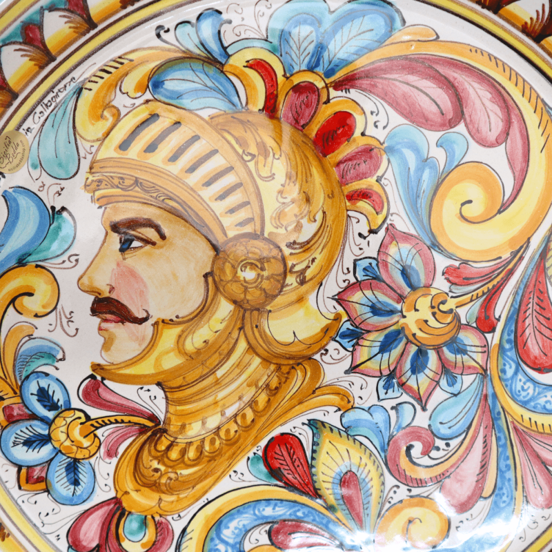 Talerz ozdobny z ceramiki Caltagirone, dekoracja paladyna w stylu barokowym na tle grynszpanu, Ø 55 cm ok. - 