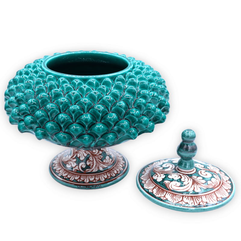 Biscottiera Pigna con gambo, ceramica Caltagirone, h 30 x Ø 25 cm ca. Verderame, decoro barocco bianco su fondo verde - 