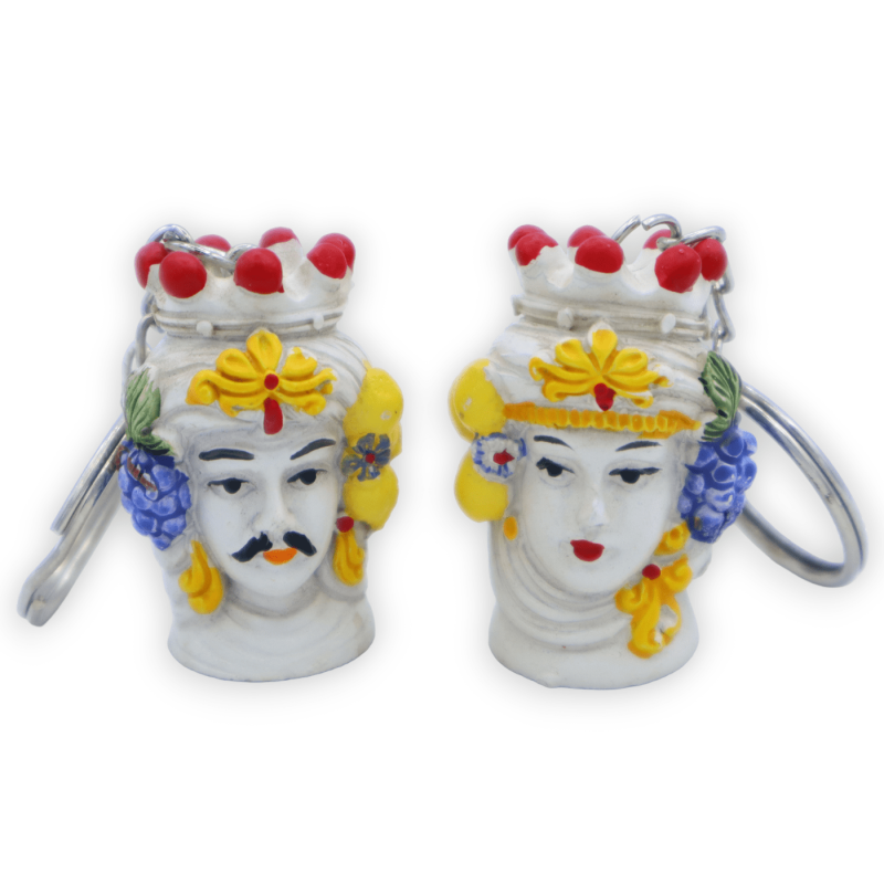 Mörkbrun nyckelring i harts, med man eller kvinna tillval, h 4 cm ca. (1 st) - 