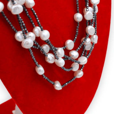 Collier modèle Dégradé à cinq rangs de cristaux et perles naturelles - L 60 cm - 