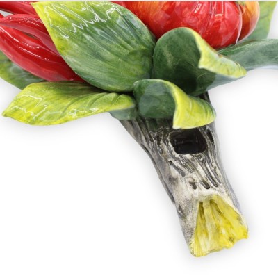 Paquet avec composition de tomates, ail et piments, H 40 x 18 cm environ. MD1 - 