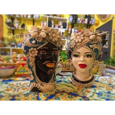 Sicilian head with Caltagirone ceramic flowers and fruit, height approx. 28 cm - 