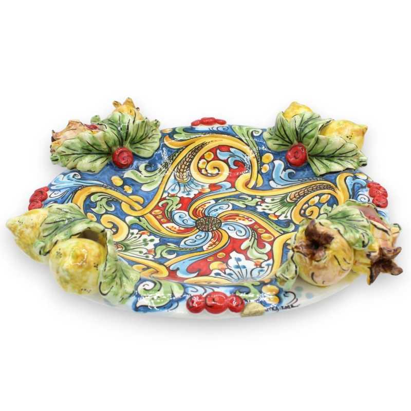 Centrotavola in ceramica Caltagirone - Ø 40 cm e h 12 cm ca. decoro barocco e floreale con limoni e melograni - 
