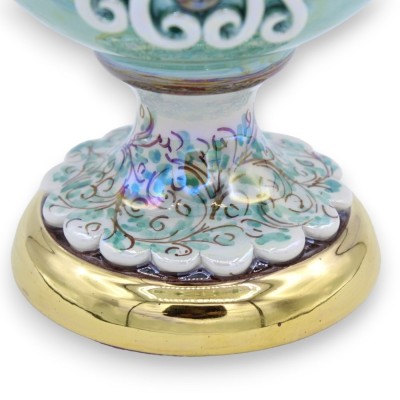Oeuf en céramique Caltagirone de style Fabergè, h30 cm environ. - avec reliefs et miniatures en émail or pur 24 carats, 