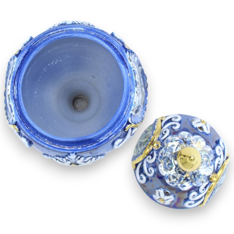 Ovo em cerâmica Caltagirone estilo Fabergé, 30 cm aprox. relevos em esmalte ouro puro 24k e miniaturas barrocas, Azul - 