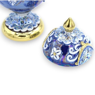 Egg in Caltagirone ceramic in Fabergè style, h30 cm approx. reliefs in 24k pure gold enamel and baroque miniatures, Blue
