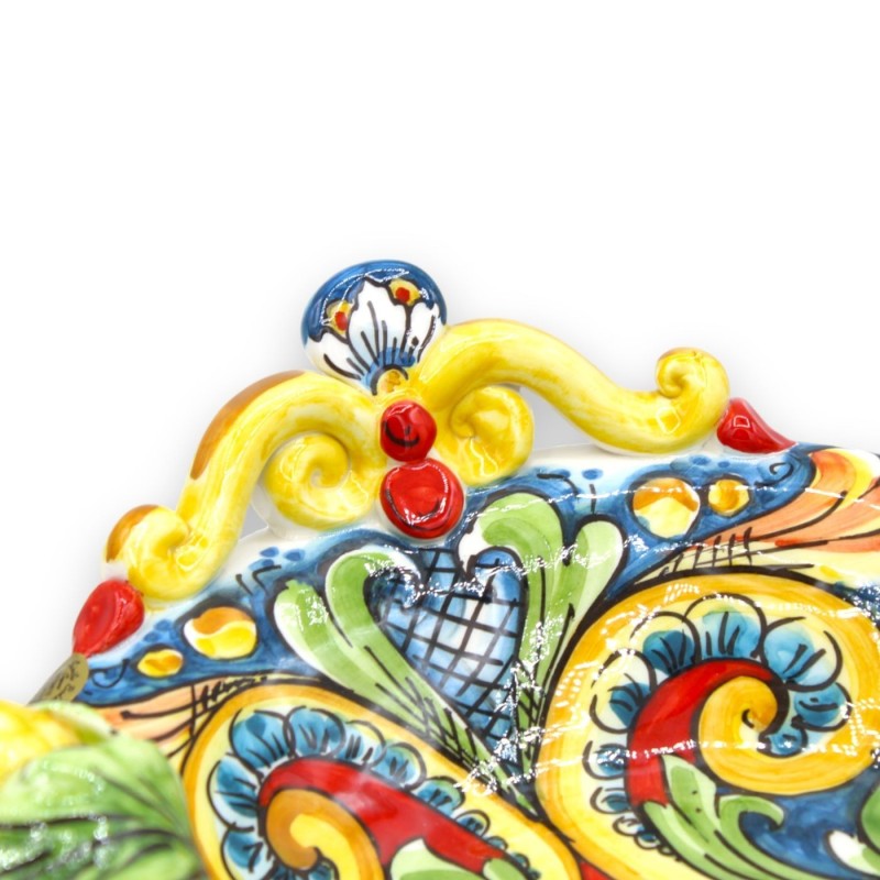 Peça central de cerâmica Caltagirone - Ø 30 cm e h 10 cm aprox. decoração barroca e floral com limões em relevo - 