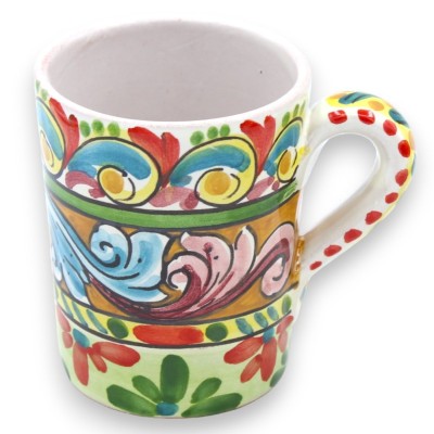 Becher mit Henkel, Caltagirone-Keramik, H ca. 10 cm. (1 Stück) zufällige mehrfarbige Barockdekoration - 