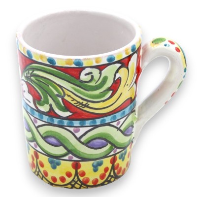 Becher mit Henkel, Caltagirone-Keramik, H ca. 10 cm. (1 Stück) zufällige mehrfarbige Barockdekoration - 