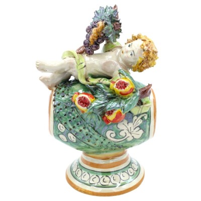 Putto auf Fass aus Caltagirone-Keramik – H ca. 20 cm (1 Stück) mit Dekorationsmöglichkeiten - 