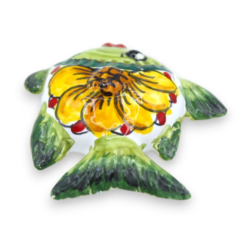 Magnete calamita in ceramica siciliana a forma di Pesce, L 6 cm ca. (1Unità) con decoro floreale - 