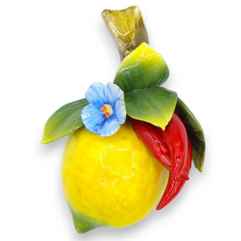 Ramo con composizione di limone, fiore e peperoncini in pregiata ceramica h 15 cm ca. - 