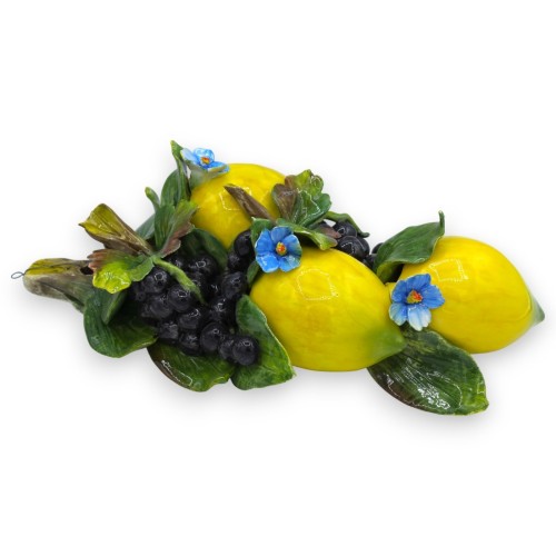 Fascio con Limoni e Uva nera in pregiata ceramica - h 36 x 18 cm ca. -  2