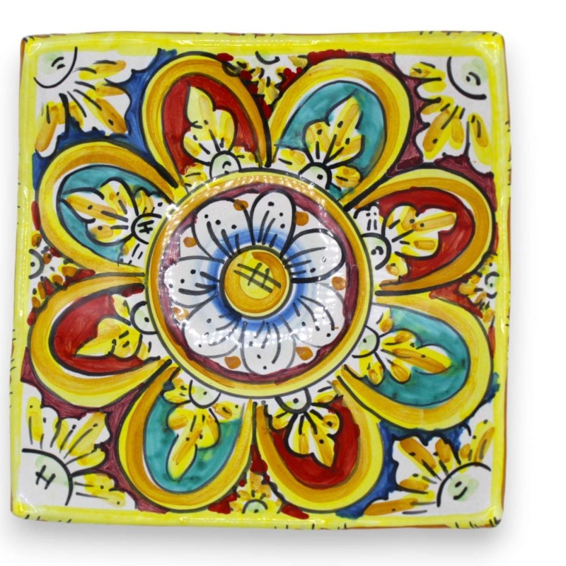 Taschenentleerer aus Caltagirone-Keramik – ca. L 17 cm x 17 x H 7 cm. (1 Stück) mit zufälliger Farbe und Dekoration - 
