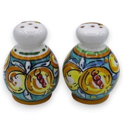 Conjunto de sal e pimenta com bandeja, cerâmica Caltagirone - decoração com verdete, romã, limão e flores - 
