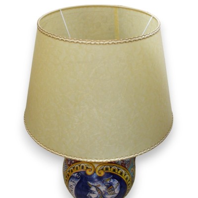 Barocklampe aus sizilianischer Keramik - H ca. 85 cm Barocke und geometrische Dekoration mit Paladinbüste - 