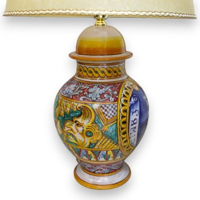 Barocklampe aus sizilianischer Keramik - H ca. 85 cm Barocke und geometrische Dekoration mit Paladinbüste - 