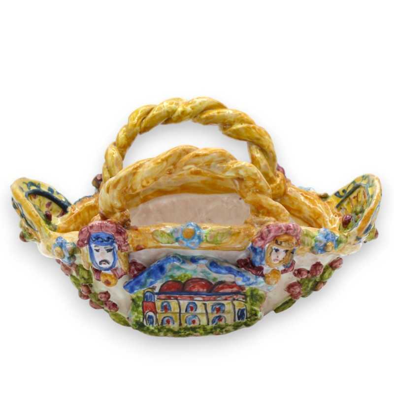 Coffa in pregiata ceramica Siciliana - L 19 cm x h 11 cm ca. Decori a rilievo a tema carretto Siciliano e ficodindia - 
