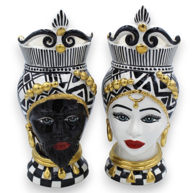 Pair of Caltagirone Moor's Heads h 26 cm approx. GIOVE model, 24k pure gold enamel, black and white background - 