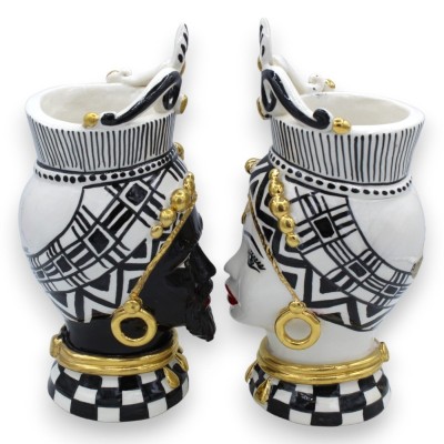 Pair of Caltagirone Moor's Heads h 26 cm approx. GIOVE model, 24k pure gold enamel, black and white background - 