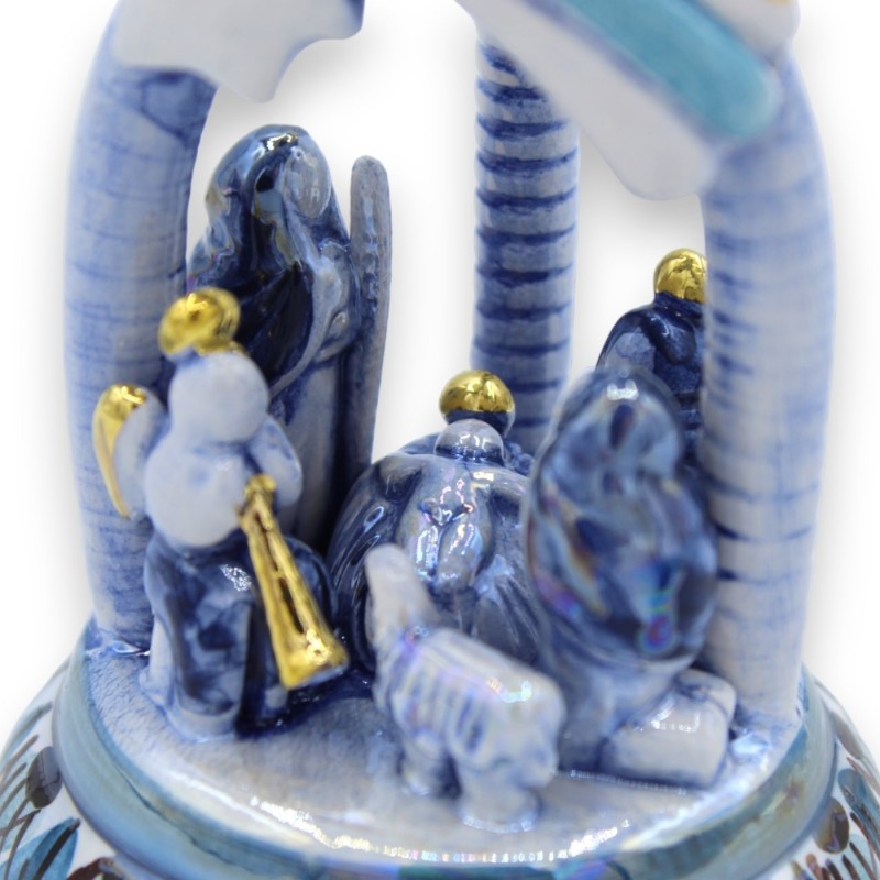 Glockenkrippe H ca. 10 cm einfarbige, antikblaue Perlmutt-Emaille, Caltagirone-Keramik, Details aus 24-karätigem reinem 