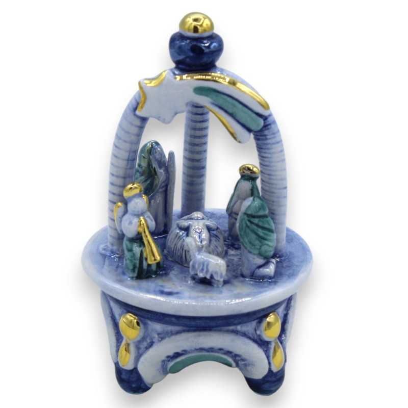 Handcrafted nativity scene, in egg, in fine Caltagirone ceramic, decorations in 24k pure gold, approx. h11.5 cm. Form NF