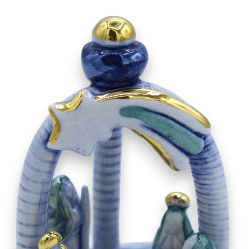 Kuppelkrippe H ca. 12 cm einfarbige, antikblaue Perlmutt-Emaille, Caltagirone-Keramik, Details aus 24-karätigem reinem G