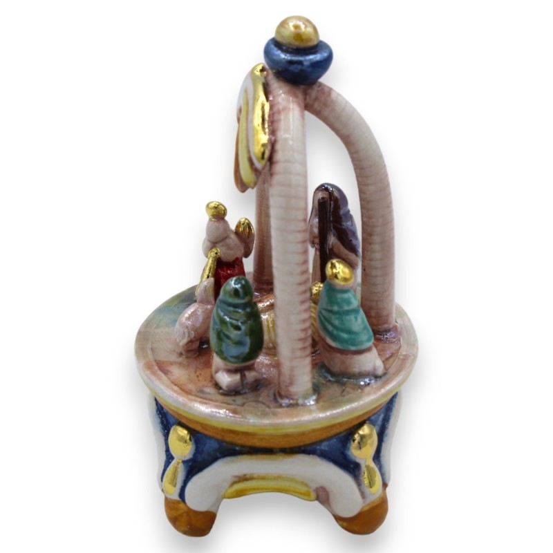 Presépio cúpula h 12 cm aprox. esmalte madrepérola policromado, cerâmica Caltagirone, detalhes em ouro puro 24k - 