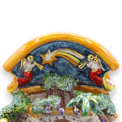 Borgo kerststal h 20 cm ca. Polychromatisch parelmoer email, Caltagirone keramiek, details in 24k puur goud - 
