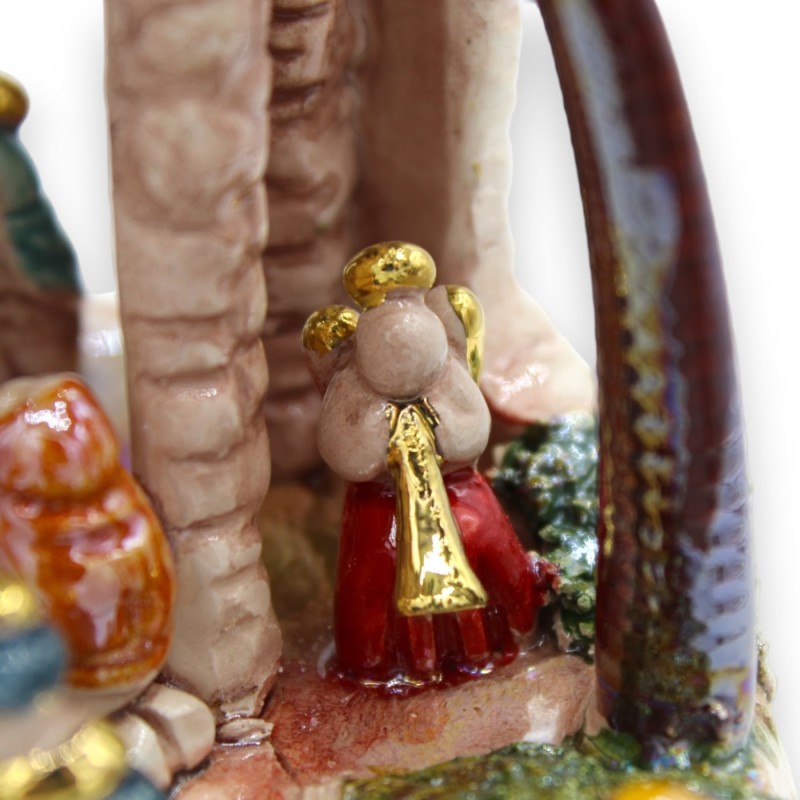 Borgo julkrubba h 23 cm ca. polykromatisk pärlemor emalj, Caltagirone keramik, detaljer i 24k rent guld - 