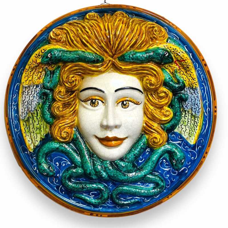 Figure mitologiche, Medusa disco in ceramica di Caltagirone, Ø 35 cm ca. smalto opaco craquelè - 