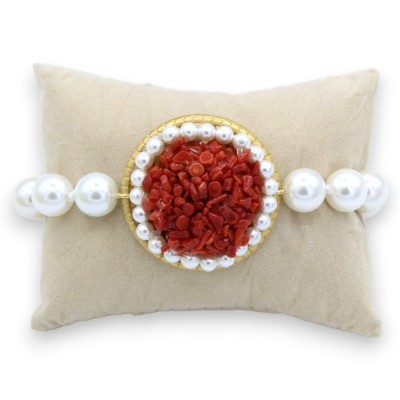 Bracelet de grosses perles naturelles avec médaillon en laiton parsemé de corail de bambou et de perles, L environ 20 cm