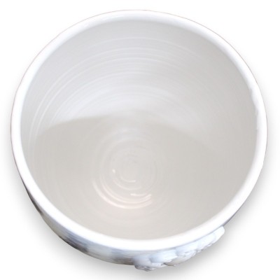 Vaso Impero in pregiata ceramica - h 40 cm e Ø 22 cm Bianco con effetto martellato e scanalature, stemma in rilievo - 