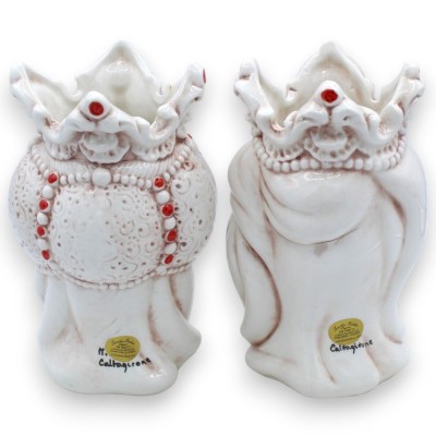 Para ceramicznych głów mauretańskich z Caltagirone – ok. 18 cm wysokości. Emiri, z czerwonymi detalami. MD7 - 