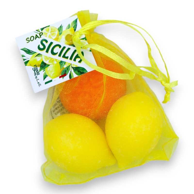 Tris di Saponi vegetali realizzati a mano dalla profumazione Limone e Arancia - 
