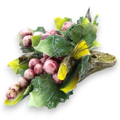 Composizione di Uva Rossa siciliana in pregiata ceramica - h 18 x 21 cm ca. - 