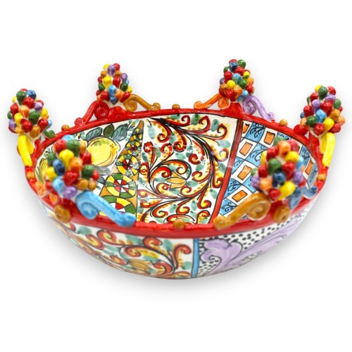 Centraalstuk van keramiek Caltagirone, serie ÈLITE, Ø circa 35 cm. Siciliaanse kar en veelkleurige decoratie van dennena