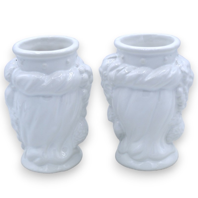 Ett par morhuvuden i Caltagirone keramik - h cm 10 / 11 cm ca. Blank vit - 