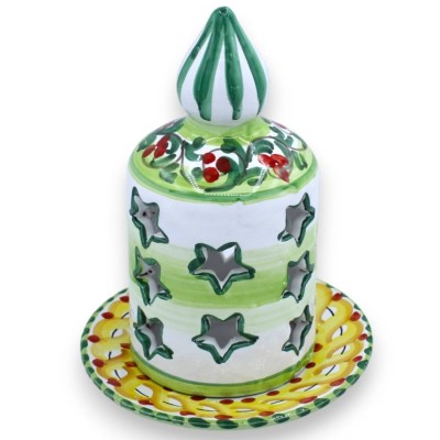 Großer kerzenförmiger Weihnachtskerzenhalter, von Hand geschnitzt und verziert, ca. 22 cm hoch. (1 Stück) 2 Dekorationsm