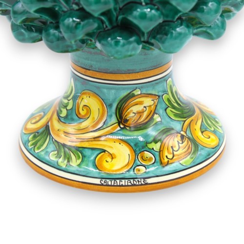 Siciliaanse dennenappel in Caltagirone-keramiek, Verderame, 2 maatopties (1pc) basis met barok- en bloemendecoratie -  2